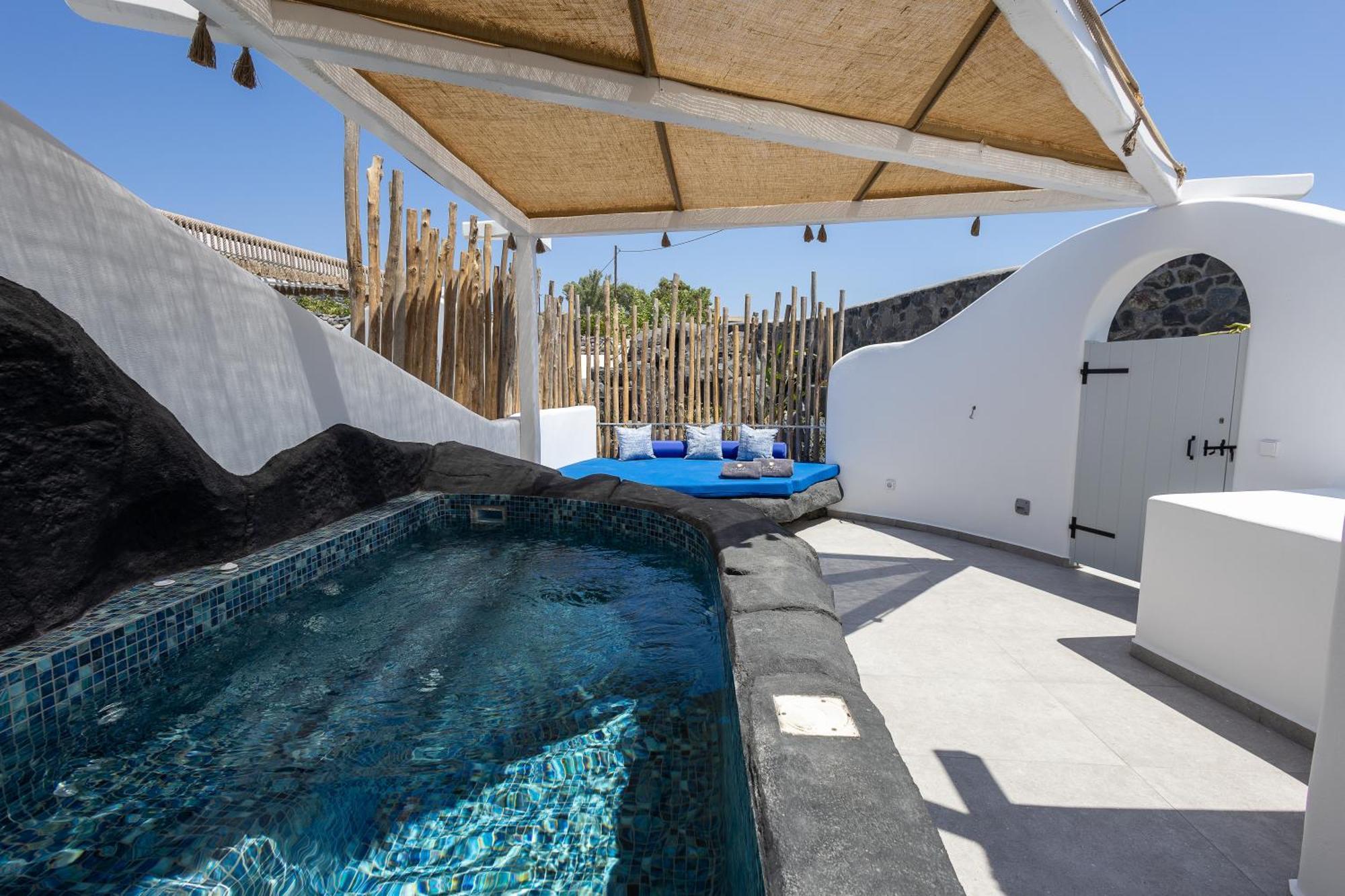 Soil Of Sun Luxury Villas เมกาโลคอรี ภายนอก รูปภาพ